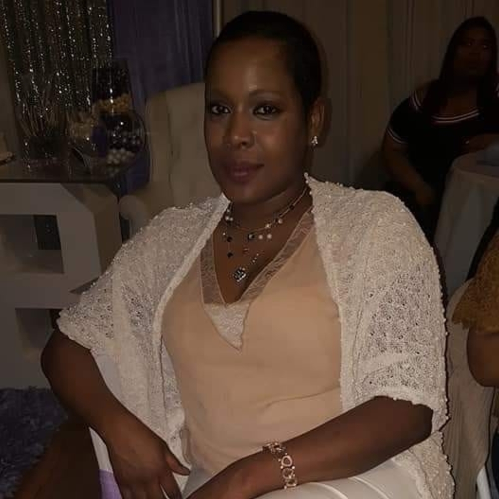 Meet your Posher, Evelyn